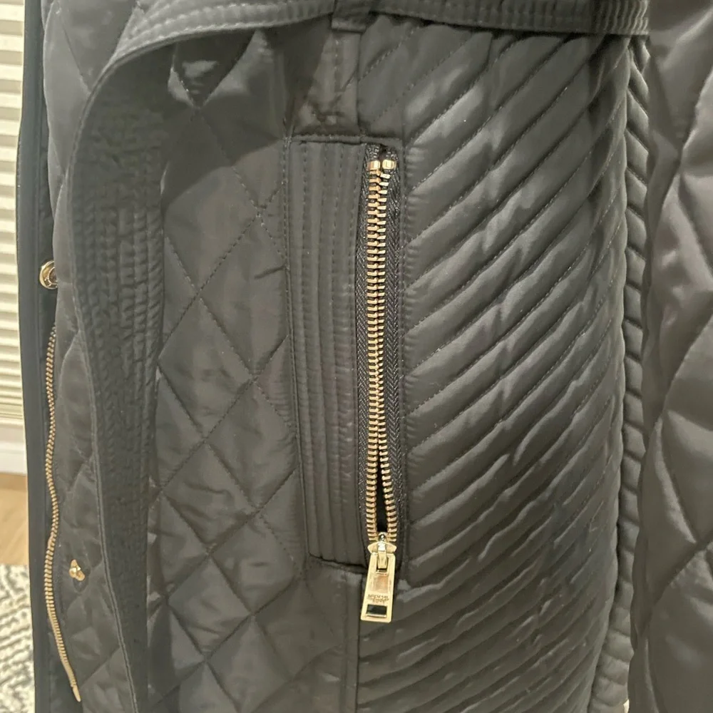 MICHAEL Michael Kors Black Quilted Jacket - Picture 5 of 7